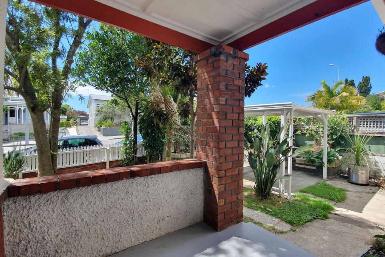 Bright And Modern Oasis In Kingsland Auckland Exterior foto