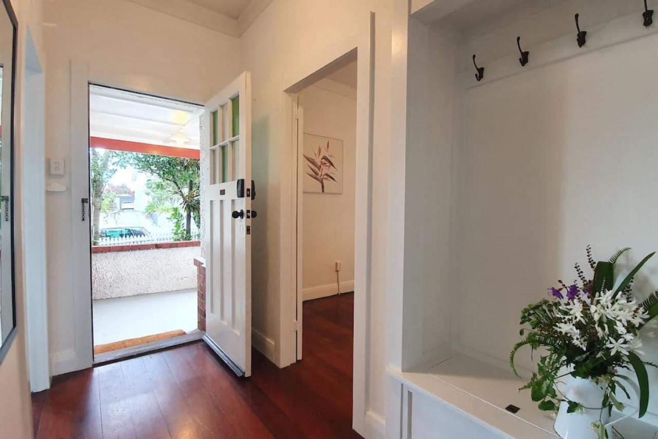 Bright And Modern Oasis In Kingsland Auckland Exterior foto