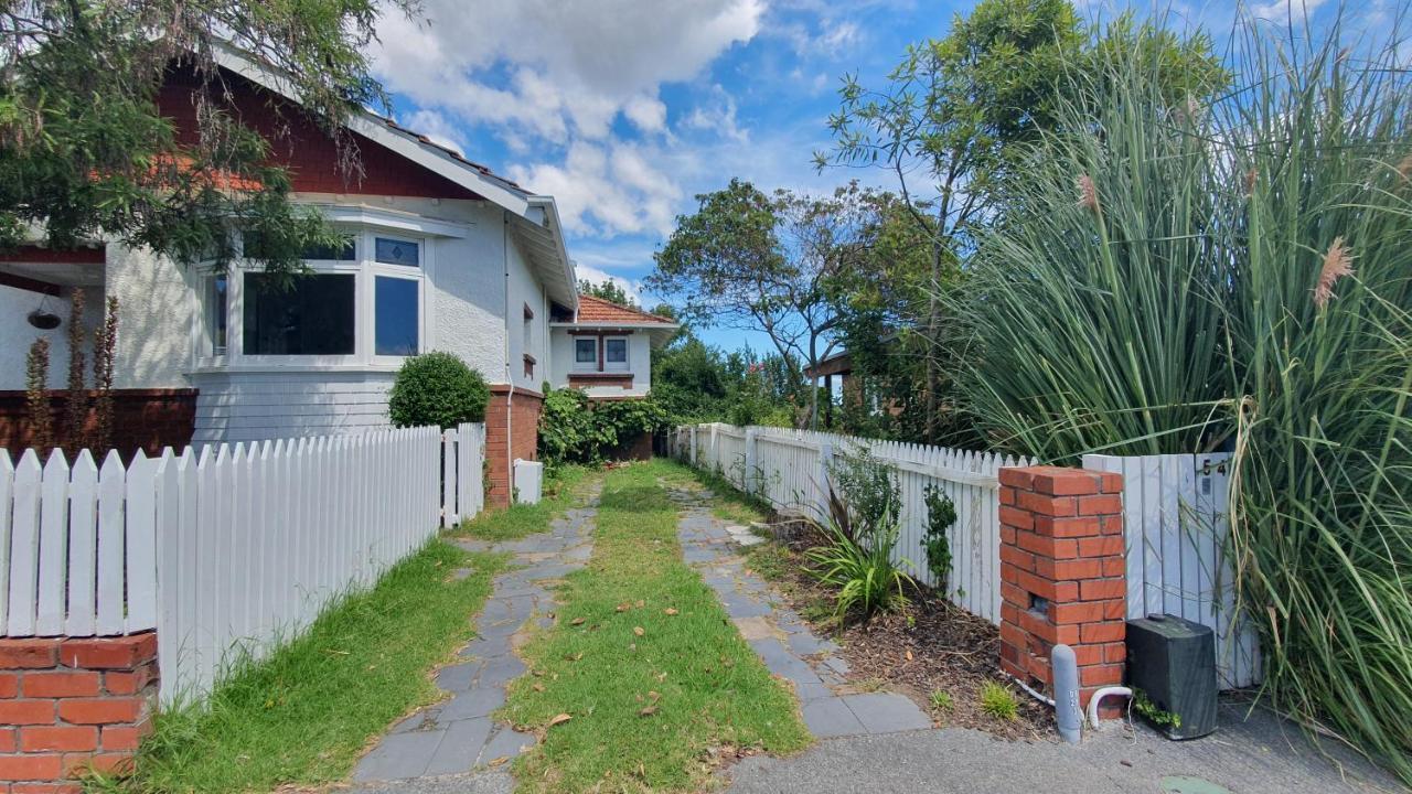 Bright And Modern Oasis In Kingsland Auckland Exterior foto